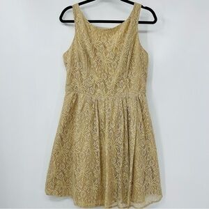 Jessica Howard Beige Dress Women's Size 12P Fit And Flare Sleeveless Lace Floral